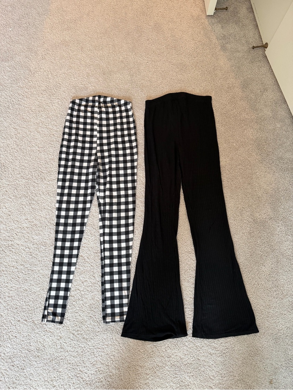 ASOS Maternity Leggings X2 - gingham and black flare